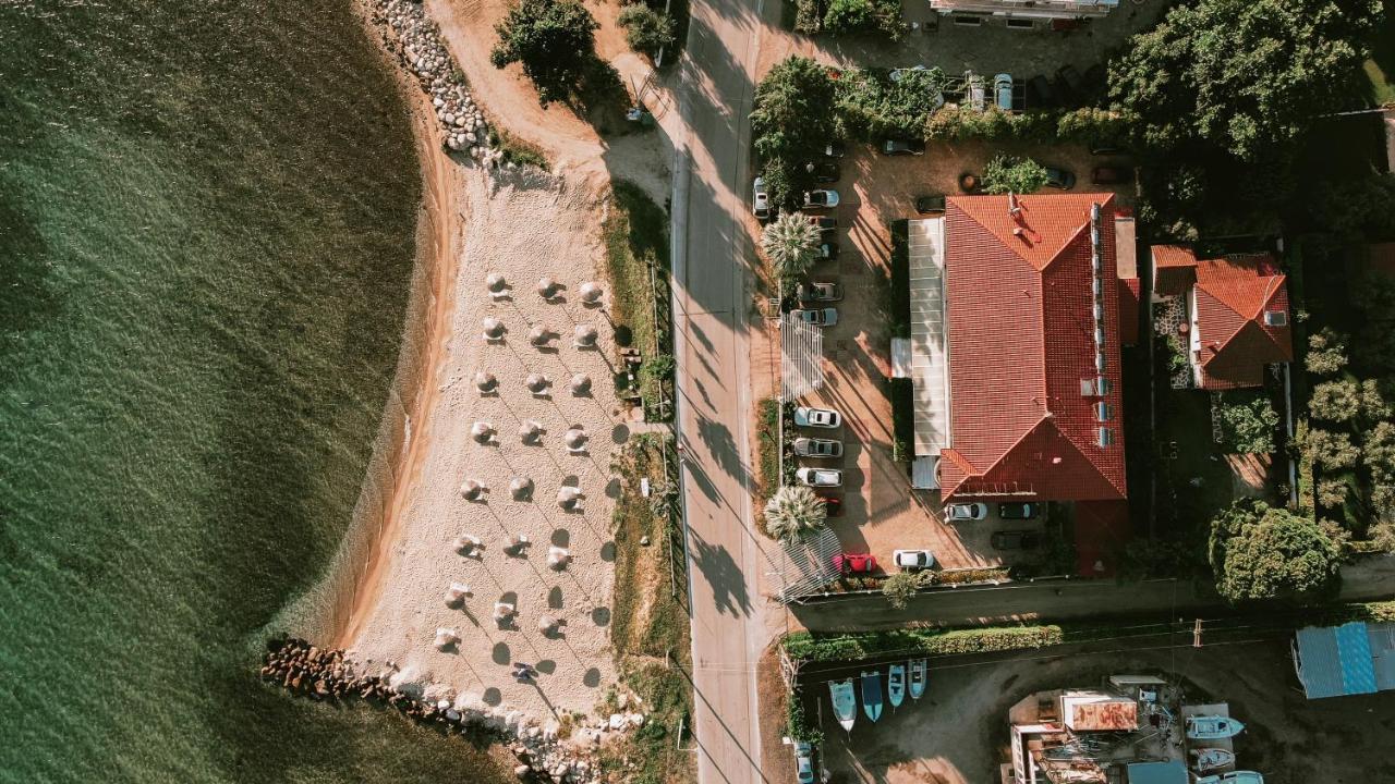 Calma Beach Hotel 스타브로스 외부 사진