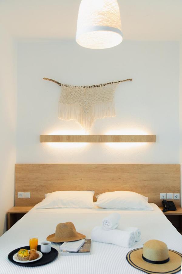 Calma Beach Hotel 스타브로스 외부 사진