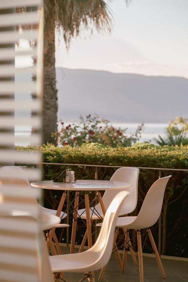 Calma Beach Hotel 스타브로스 외부 사진